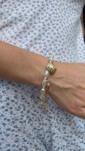 Load image into Gallery viewer, Mermaid Pearly Bracelet