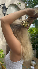 Load image into Gallery viewer, Gold Hibiscus Clip