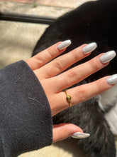 Load image into Gallery viewer, Gold Seashell Ring