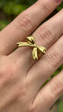 Load image into Gallery viewer, Elegant Bow Ring