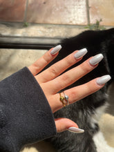 Load image into Gallery viewer, Gold Seashell Ring