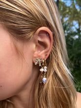 Load image into Gallery viewer, Coquette Bow Earrings