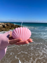 Load image into Gallery viewer, Pink Seashell Candle