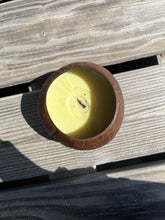 Load image into Gallery viewer, Aloha Coconut Candle