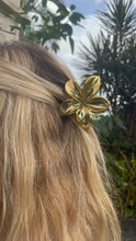 Load image into Gallery viewer, Gold Hibiscus Clip
