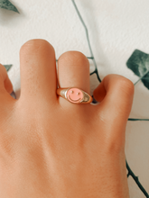 Load image into Gallery viewer, Pink smiley ring
